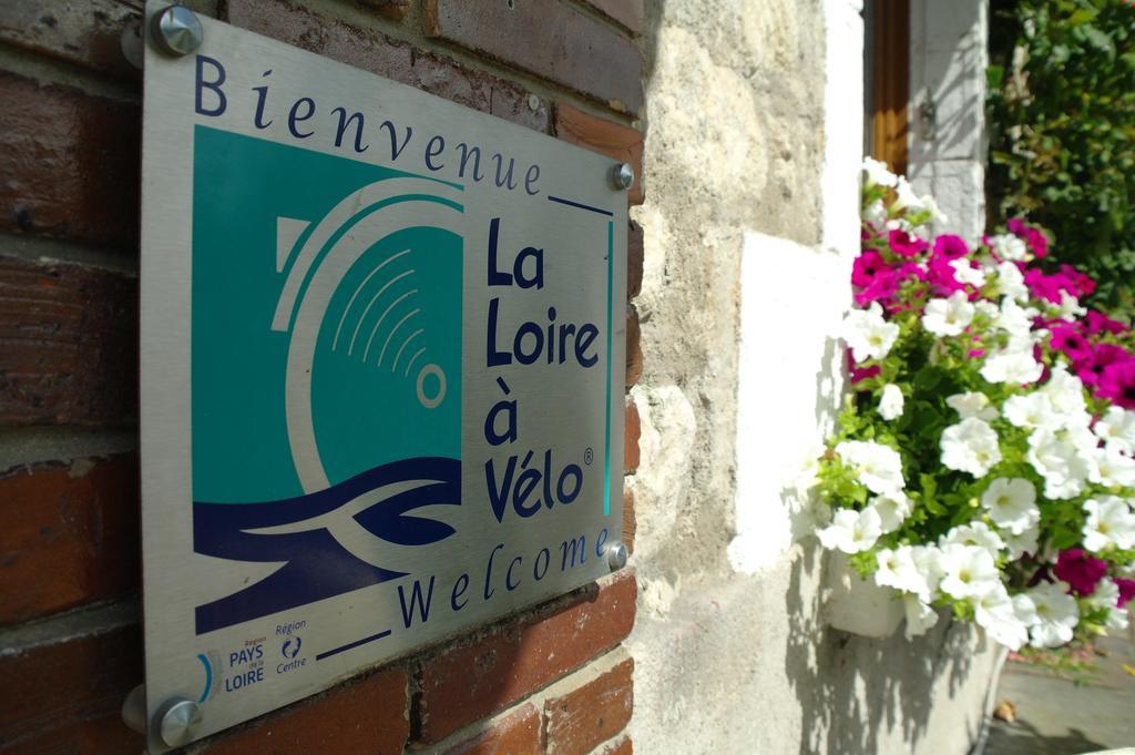 Hotel De La Loire Saint-Satur Exteriér fotografie